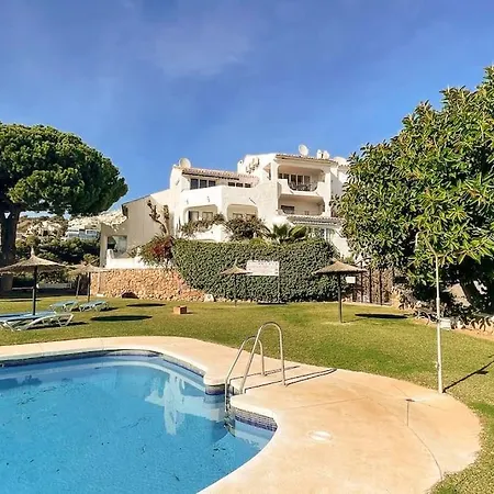 103-penthouse Apartment, Stunning Views, * מארבלה